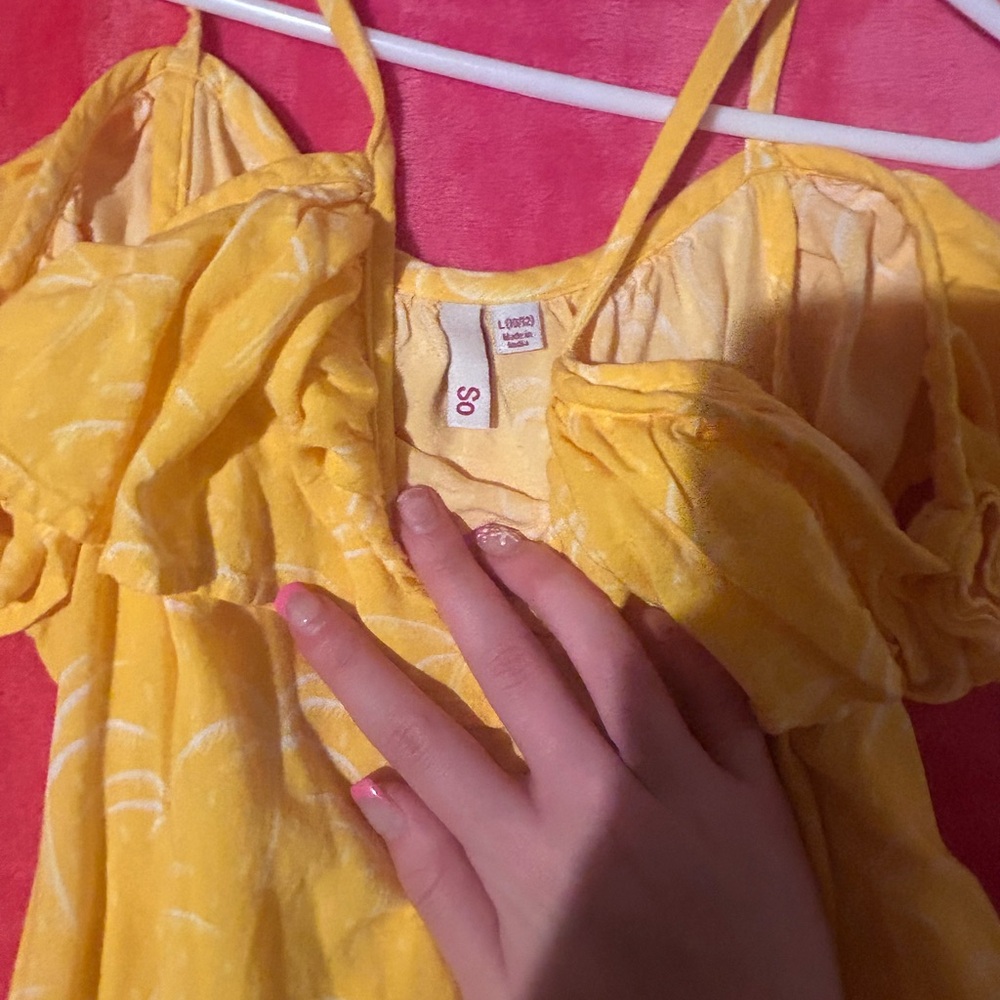 SO Yellow Palm Tree Tank Top - Picture 2 of 4